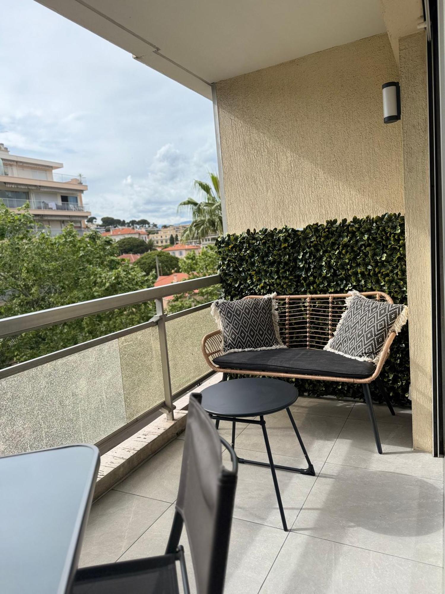 Cosy Appartement, Centre-ville Cannes, Terrasse, Clim Cannes